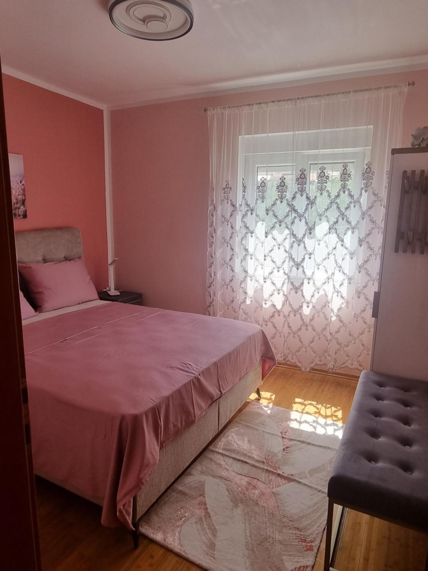 Senkini Dvori Apartment Sutomiscica Exterior foto