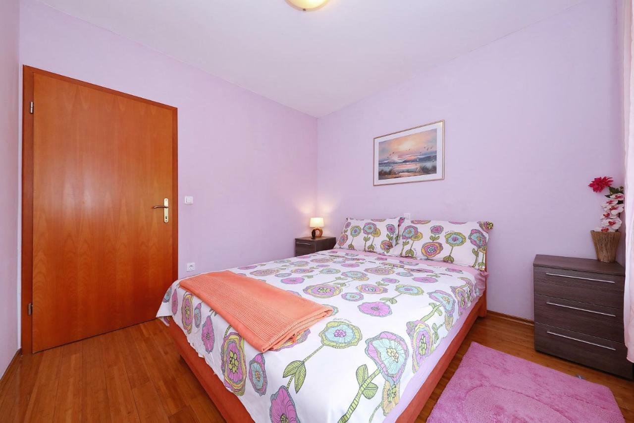 Senkini Dvori Apartment Sutomiscica Exterior foto