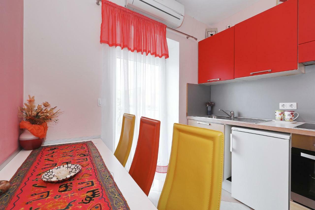 Senkini Dvori Apartment Sutomiscica Exterior foto